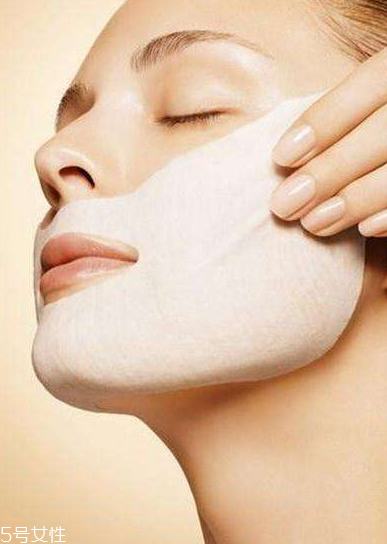 适合油皮的乳液排行榜,油性皮肤适合用什么水乳