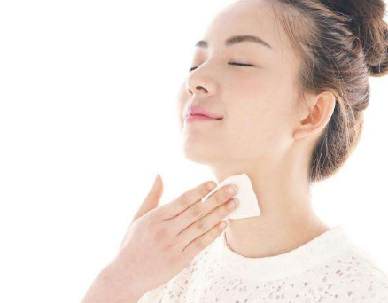 敏感肌适合用什么卸妆产品,敏感肌到底用哪种卸妆