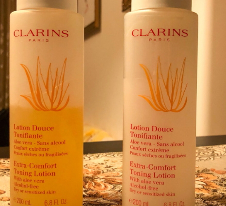 娇韵诗粉水和橙水的区别,娇韵诗橙水和粉水哪个好