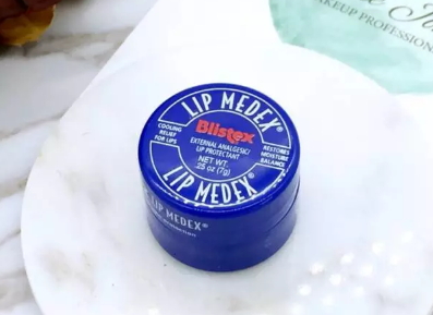 小蓝罐唇膏安全吗,小蓝罐唇膏保质期多久