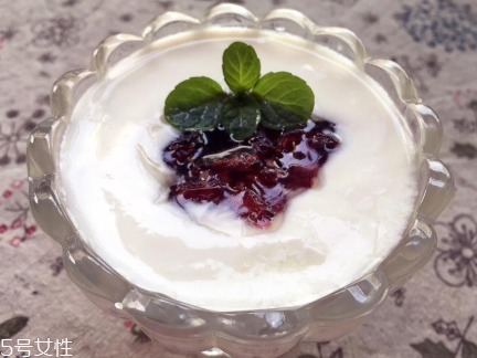 酸奶面膜好用吗,酸奶面膜的功效和作用禁忌 酸奶面膜好用吗,酸奶面膜的功效和作用禁忌