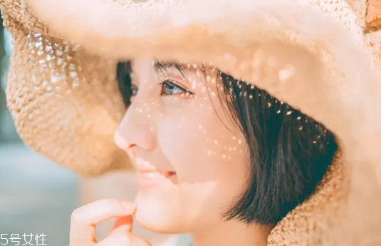 美白精华什么时候用最有效果,美白精华液什么时候用效果最好