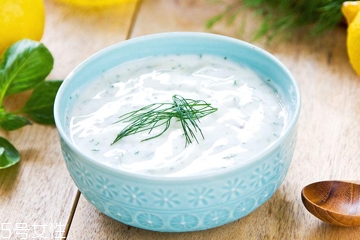 酸奶可以用来卸妆吗,酸奶可以卸妆吗