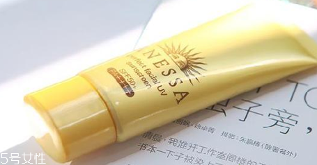 安耐晒各种颜色的区别知乎,安耐晒各种颜色的区别 安耐晒各种颜色的区别知乎,安耐晒各种颜色的区别