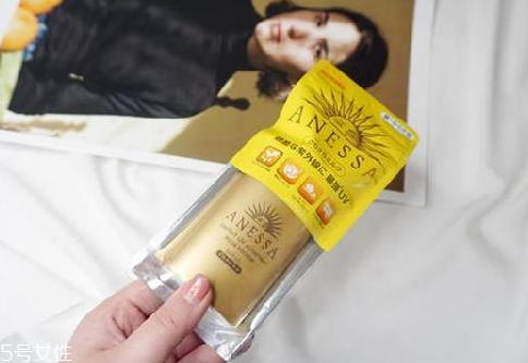 安耐晒防晒喷雾和防晒霜有什么区别,安耐晒防晒乳和防晒霜的区别