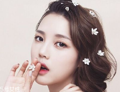 防晒霜过敏的人涂什么防晒,敏感肌肤用什么防晒霜好