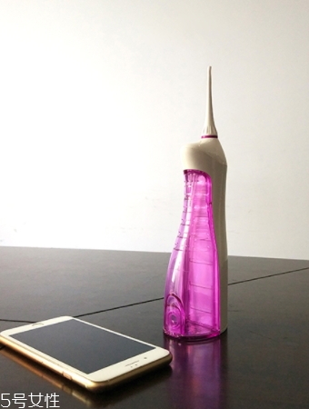 冲牙器刷牙前还是刷牙后用,冲牙器先用还是牙刷