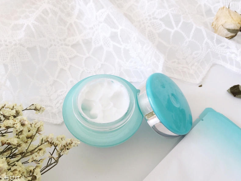 雅芳新活再生霜怎么样,雅芳再生霜好用吗