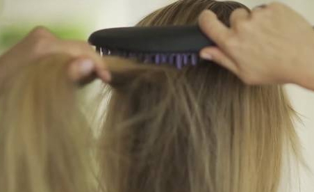 负离子电动直发梳,负离子直发梳有用吗