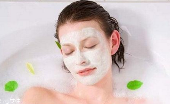 去角质后多久敷面膜,去完角质后多久敷面膜