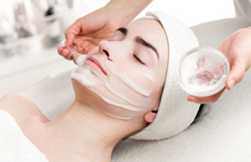 做面膜用什么面粉比较好,哪种面粉可以做面膜