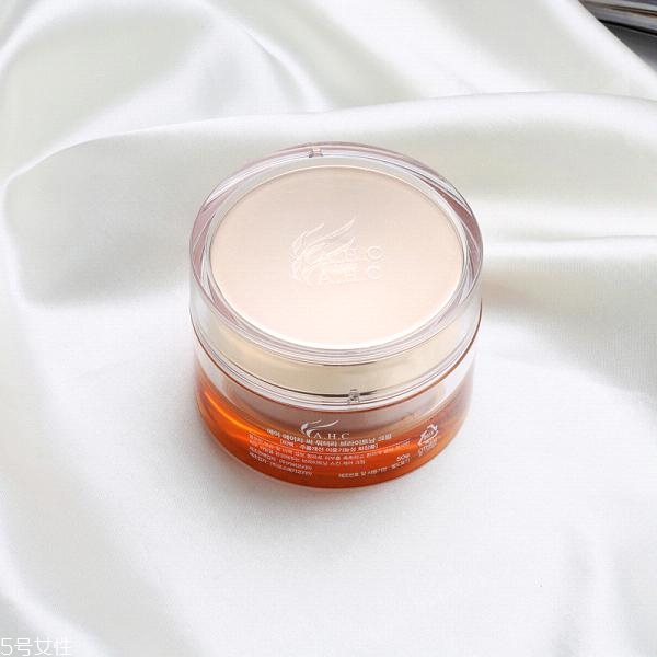 ahc素颜霜怎么样,ahc男士素颜霜使用体验感