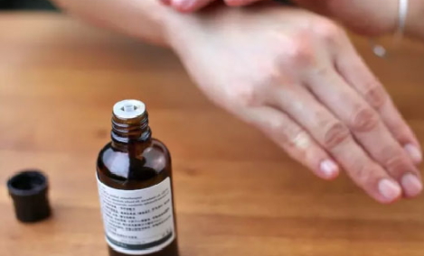 依兰精油好闻吗,依兰精油味道好闻吗