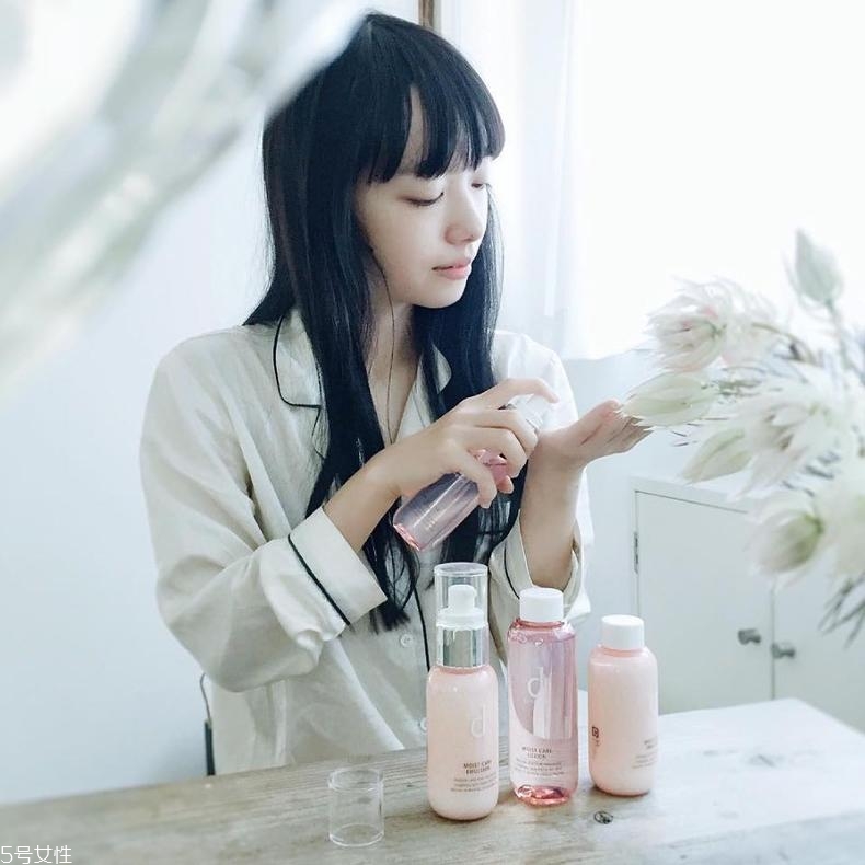 月经期用护肤品好不好,经期期间可以使用护肤品吗 月经期用护肤品好不好,经期期间可以使用护肤品吗