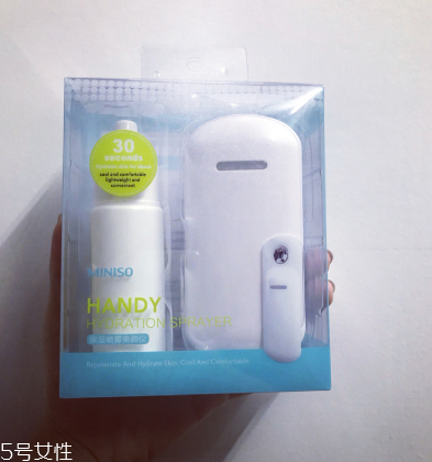 名创优品补水喷雾怎么样,名创优品发彩喷雾