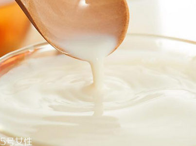 蛋清牛奶面膜做法,鸡蛋牛奶面膜怎么做法