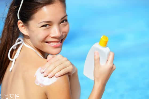 皮肤晒不黑是什么原因,晒不黑是什么原因 皮肤晒不黑是什么原因,晒不黑是什么原因