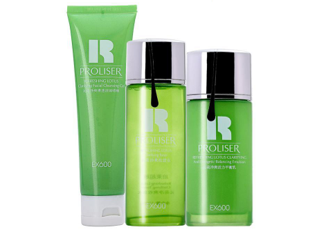 收敛水和爽肤水的区别,毛孔收敛水和爽肤水有什么区别 收敛水和爽肤水的区别,毛孔收敛水和爽肤水有什么区别