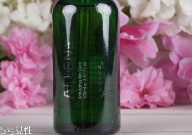 眼霜怎么用才正确方法,眼霜怎么用,什么时候用最好