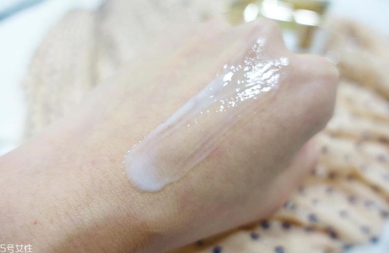 迪奥花蜜水好用吗,迪奥花蜜精华好用吗