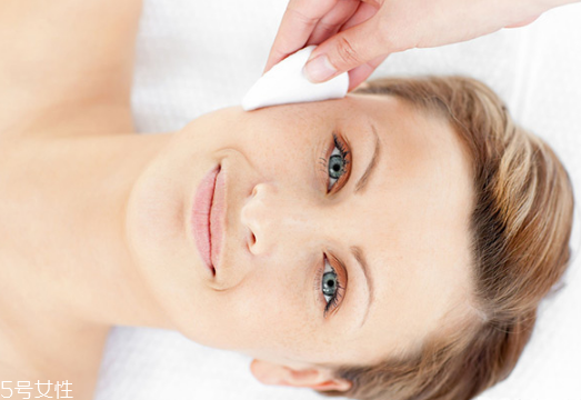 乳液的作用和功效,乳液的作用及用法