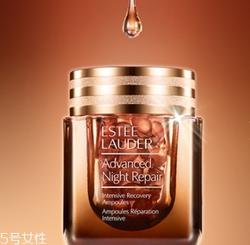 雅诗兰黛小棕瓶怎么用,雅诗兰黛小棕瓶精华胶囊怎么用