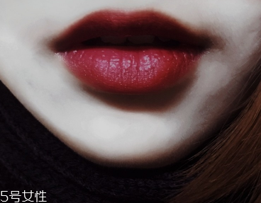 唇色深皮肤黄适合什么颜色口红,黄皮深唇适合的口红色号 唇色深皮肤黄适合什么颜色口红,黄皮深唇适合的口红色号