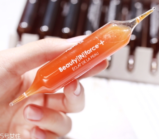 传明酸和玻尿酸可以一起用吗,玻尿酸和传明酸有什么区别