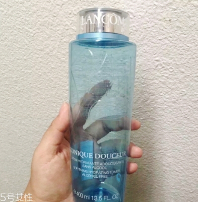 嫩肤水推荐,嫩肤水是爽肤水吗