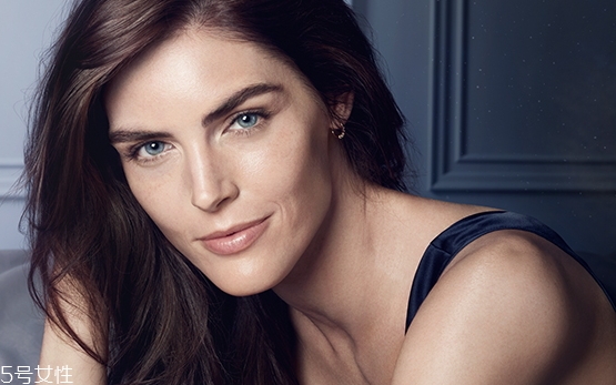 雅诗兰黛和倩碧哪个好,倩碧兰蔻雅诗兰黛各是什么档次