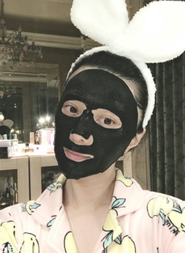 百雀羚三生花面膜用完要洗吗,三生花保湿清洁黑炭面膜