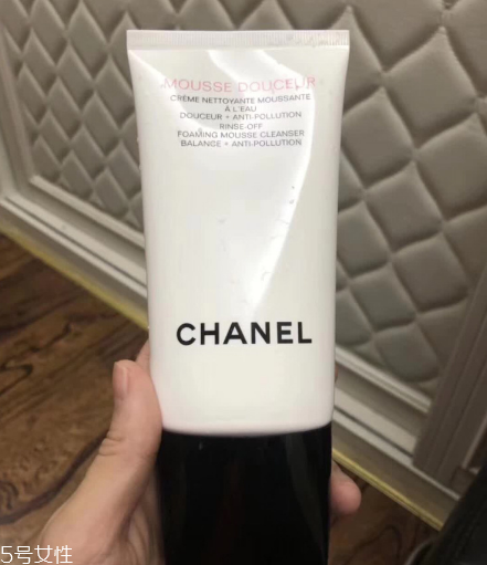 香奈儿洗面奶山茶花好用吗,山茶花洗面奶好用吗
