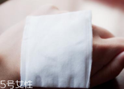 化妆棉对皮肤有影响吗,棉的容易皱吗