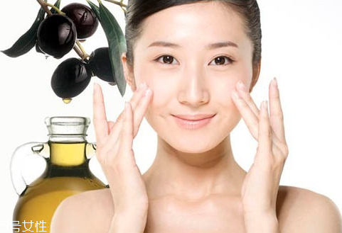 如何分辨自己的肤质,怎样判断自己的肤质最简单的方法