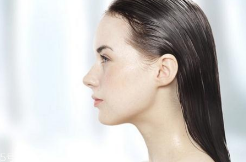 鼻子发红毛孔粗大是什么原因,鼻子毛孔粗大用什么护肤品 鼻子发红毛孔粗大是什么原因,鼻子毛孔粗大用什么护肤品