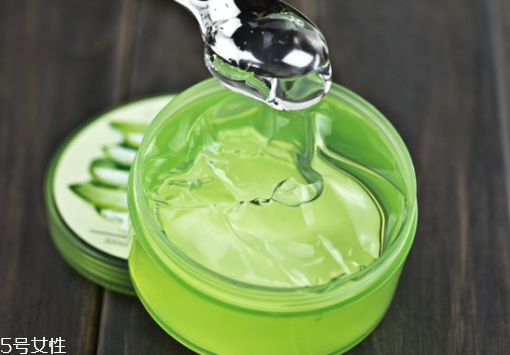 芦荟胶正确使用顺序,芦荟胶的使用方法顺序