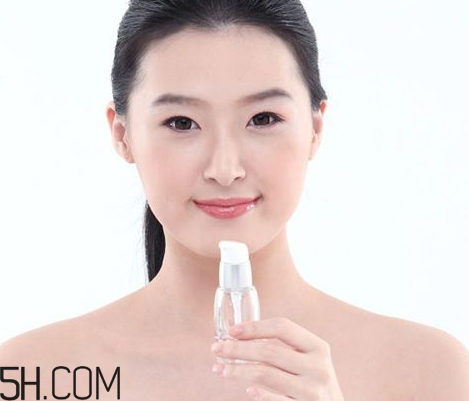 保湿霜和保湿乳液的区别,保湿面霜和乳液的区别 保湿霜和保湿乳液的区别,保湿面霜和乳液的区别