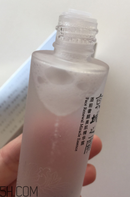 修复敏感肌的面霜有哪些,skii神仙水敏感肌可以用吗