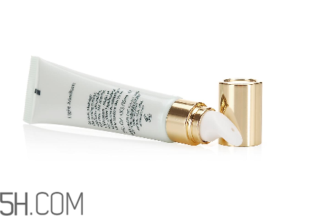 眼霜适合什么年龄段,眼霜哪个年龄开始用