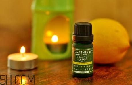 柠檬精油怎么用在脸上,多特瑞柠檬精油的作用和功效 柠檬精油怎么用在脸上,多特瑞柠檬精油的作用和功效