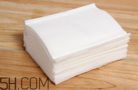 卸妆水的作用和功效,卸妆水和卸妆膏的区别