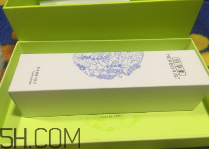 佰草集化妆水好用吗,佰草集化妆水可以当爽肤水用吗