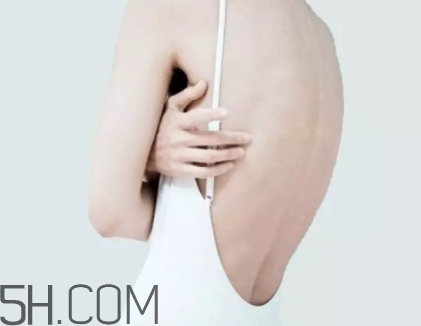 凡士林果酸身体乳可以擦脸吗,果酸身体乳可以擦脸吗