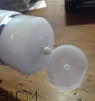 欧诗漫珍珠白净透洁面泡沫成分表,欧诗漫珍珠白净透洁面泡沫怎么使用