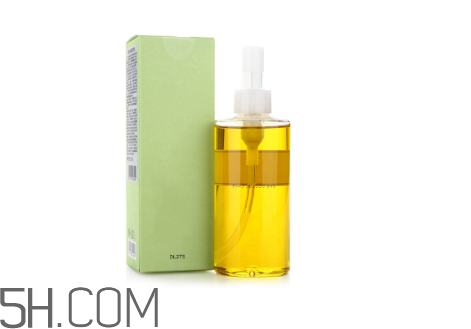 每天用卸妆油伤皮肤吗,每天用卸妆油卸妆会很伤皮肤吗 每天用卸妆油伤皮肤吗,每天用卸妆油卸妆会很伤皮肤吗