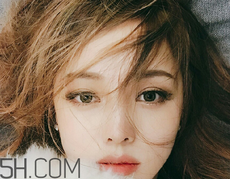 丽颜肌祛痘产品有效果吗,油性皮肤用什么定妆粉