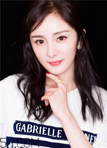 黄褐斑是晒出来的吗,黄褐斑是晒斑吗