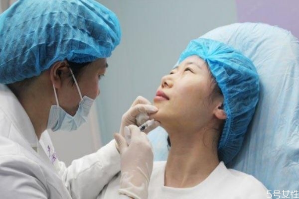 纽西之谜水光针副作用,纽西之谜水光枪用后脸疼