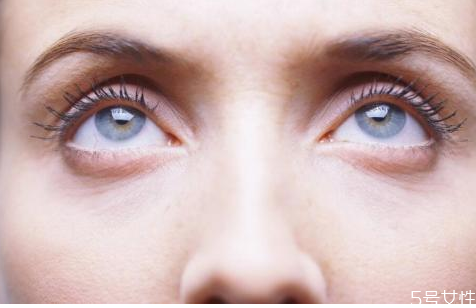 去眼袋会留疤痕吗,割眼袋手术会留疤吗