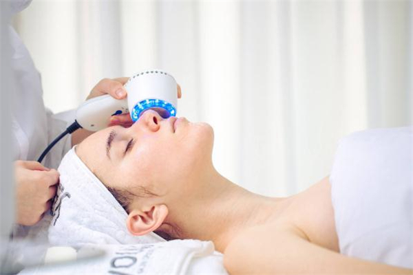 做了水光针多久可以化妆,水光针全身美白